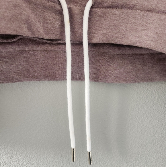 Varley Mauve Turtleneck Sweatshirt - Picture 5 of 16